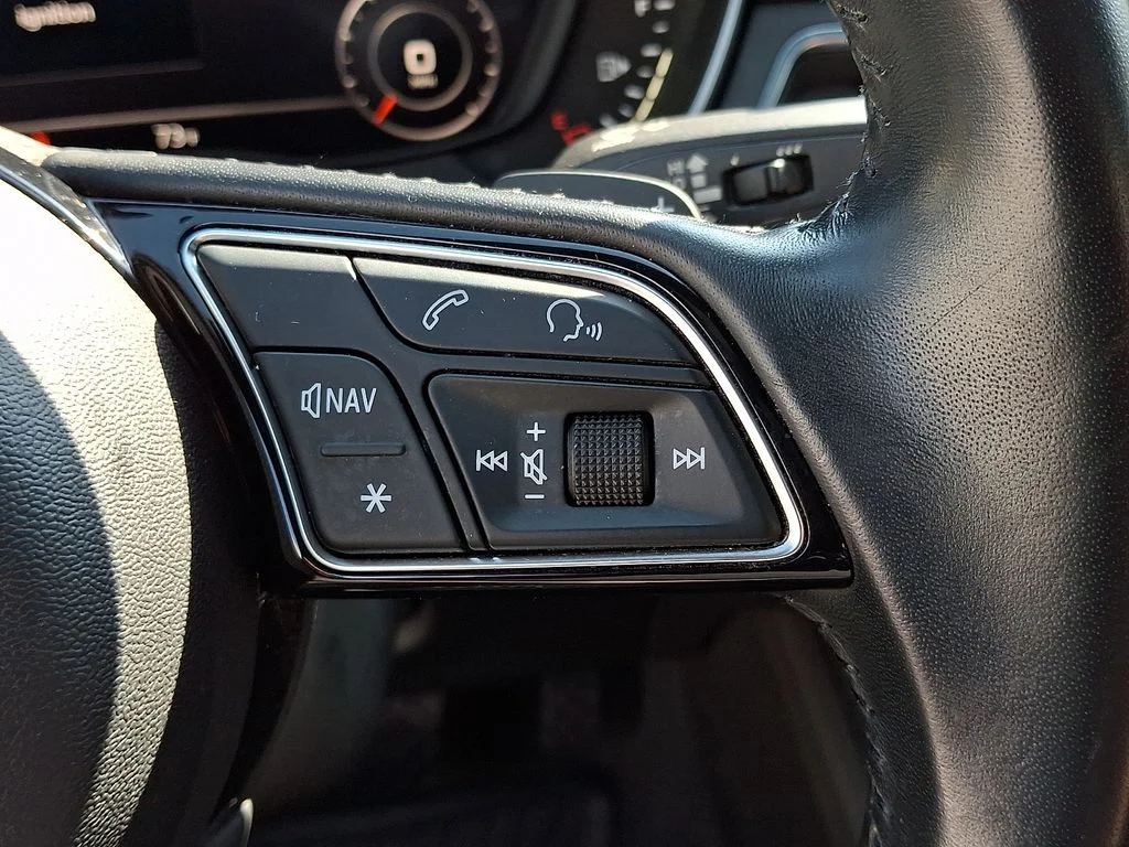 Used 2019 Black Audi Premium Plus image 24