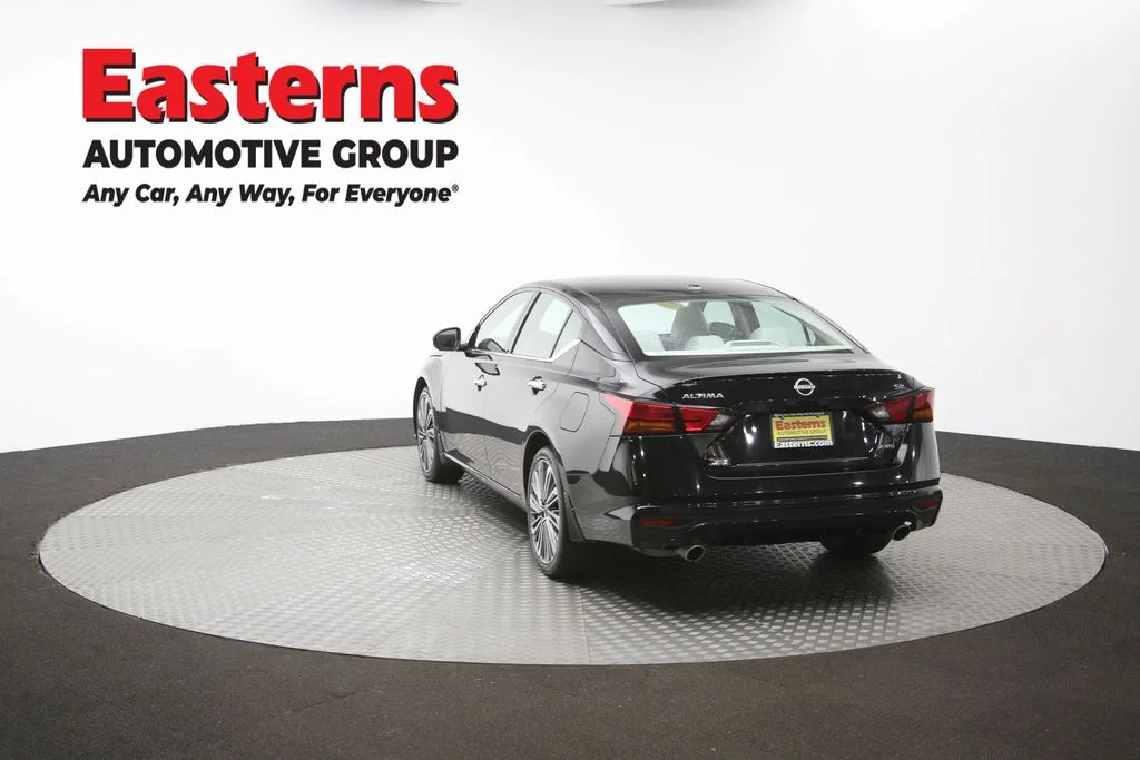 Used 2024 Black Nissan 2.5 SL image 66