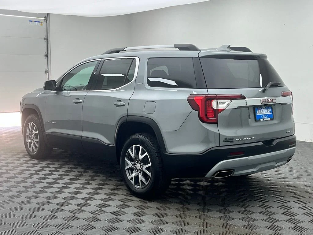 Used 2023 Silver GMC SLT image 13