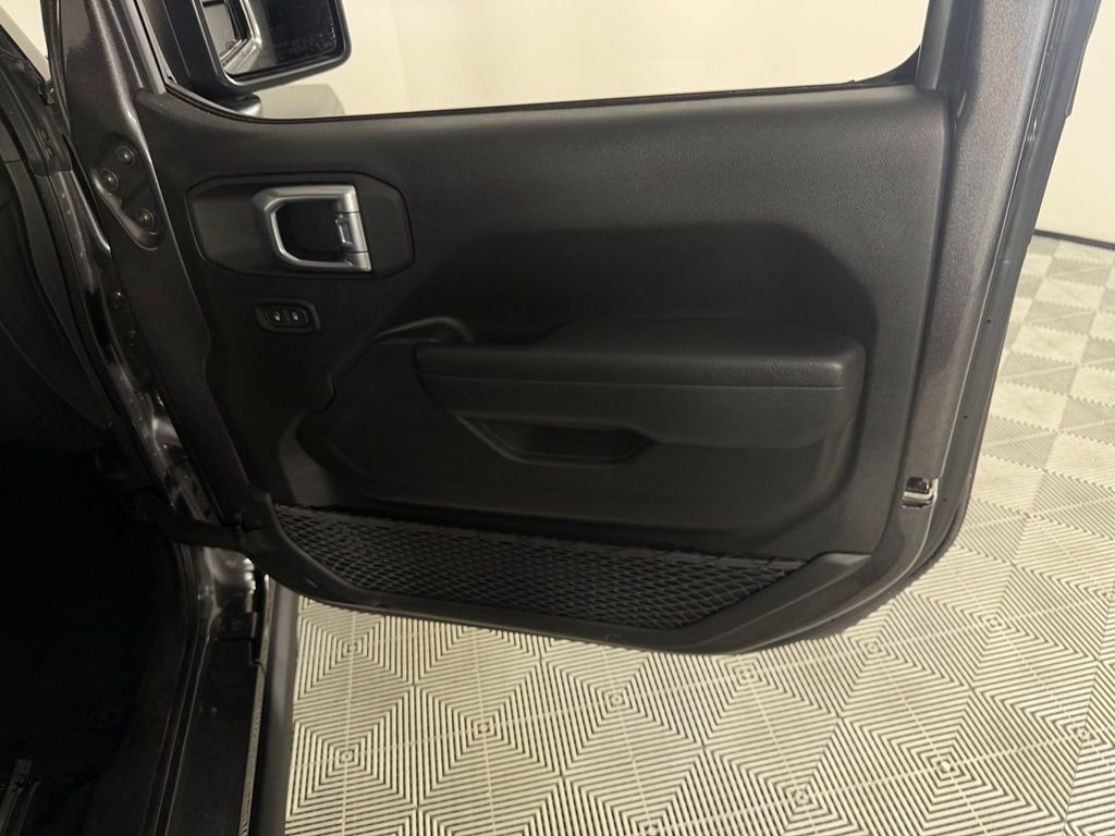 Certified Used 2025 Gray Jeep Rubicon image 34