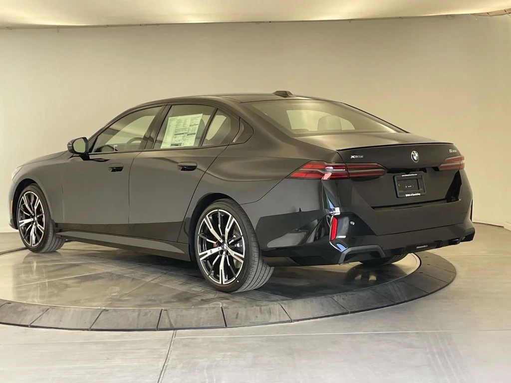 New 2027 Black BMW 530i xDrive image 3