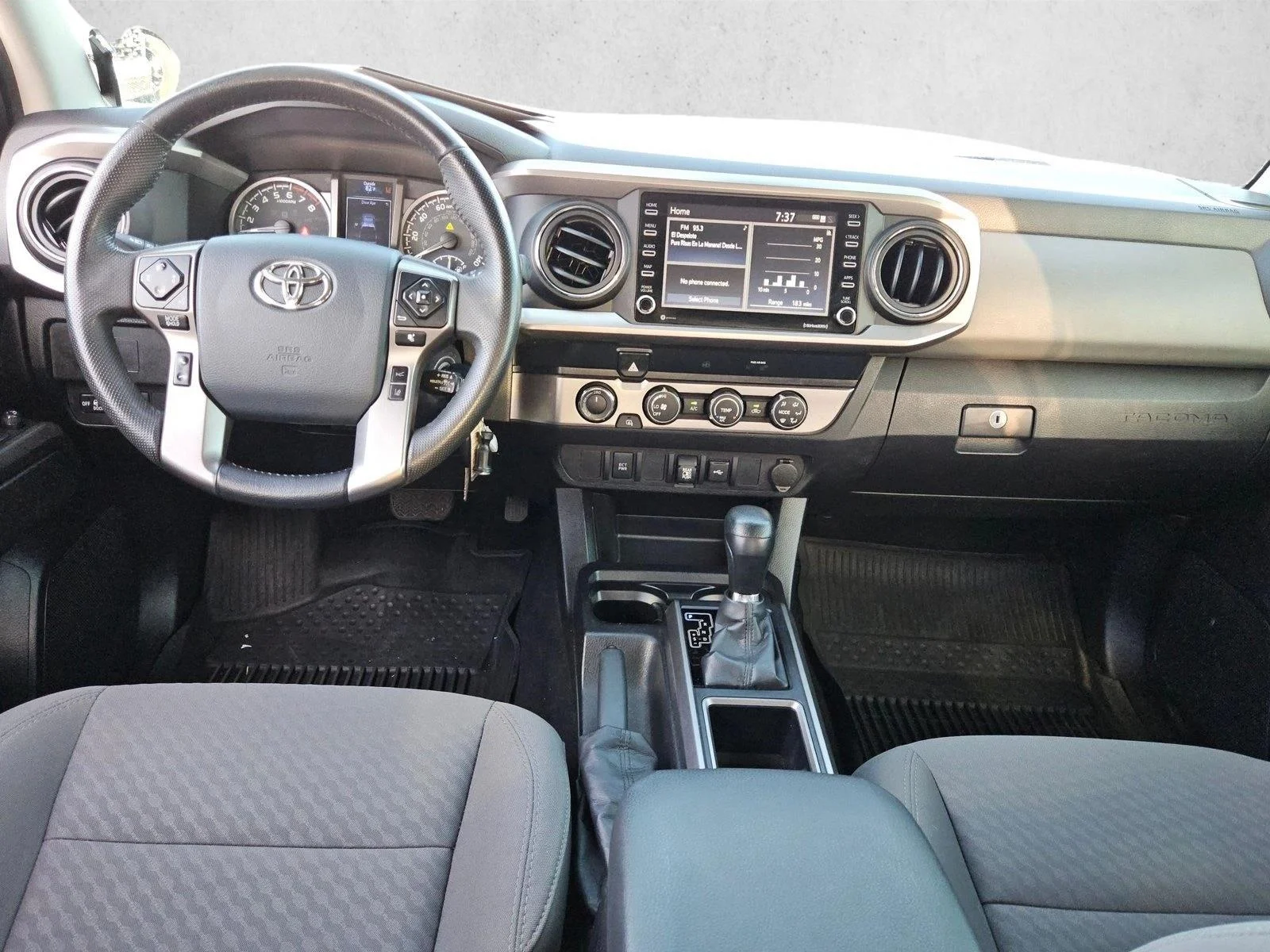 Used 2020 Cement Toyota SR5 image 15