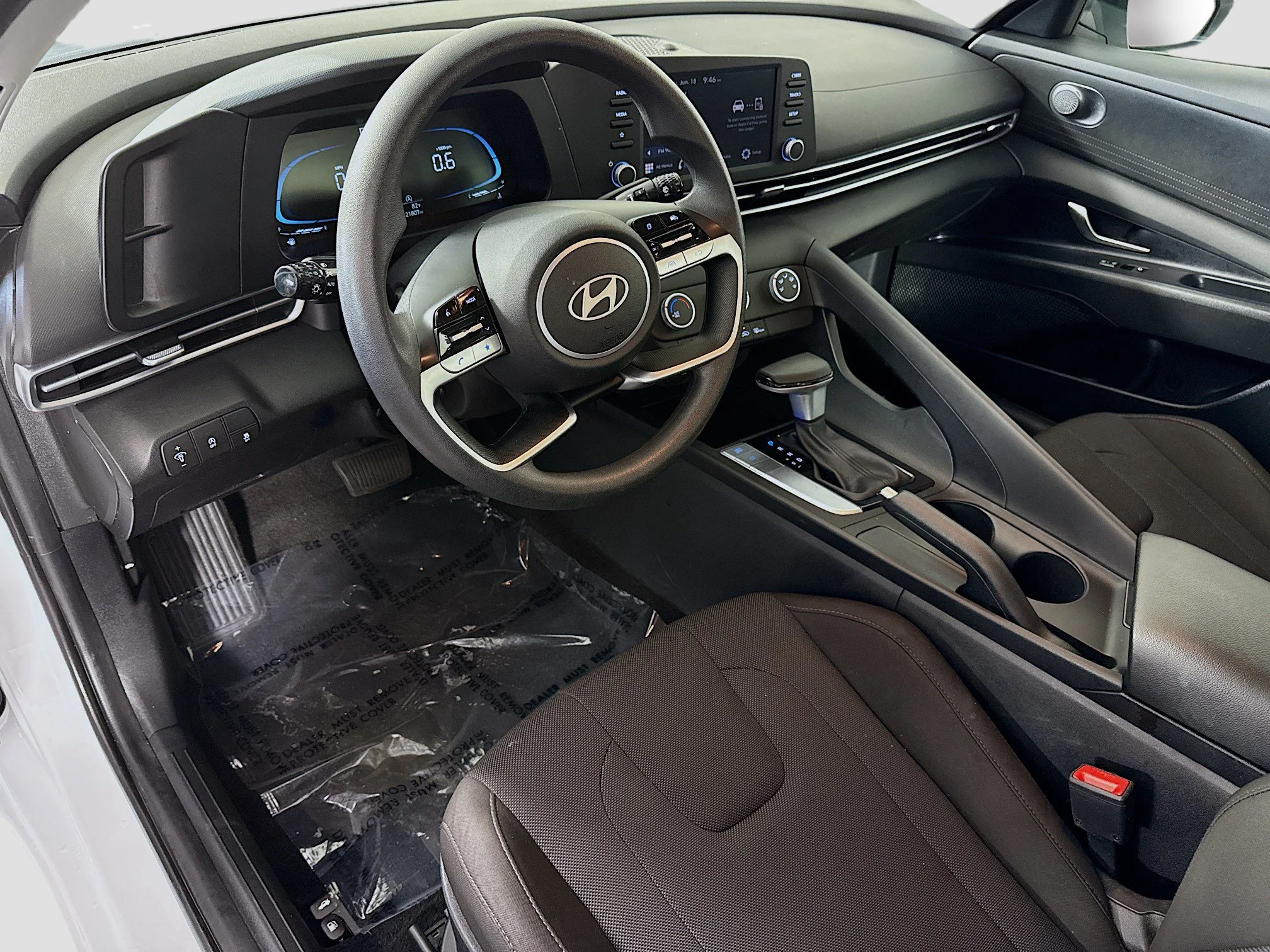 Used 2025 Serenity White Hyundai SE image 18
