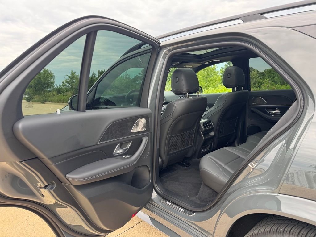 Used 2026 Gray Mercedes-Benz GLE 350 image 16