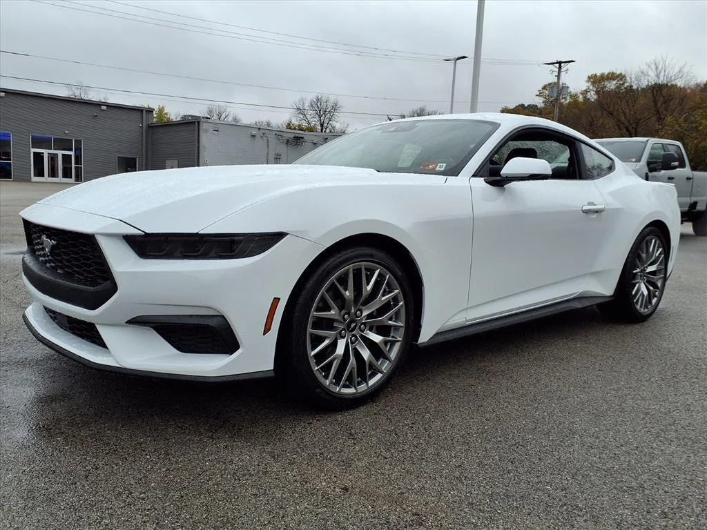 2026 Ford Mustang EcoBoost Premium Fastback - Photo 2