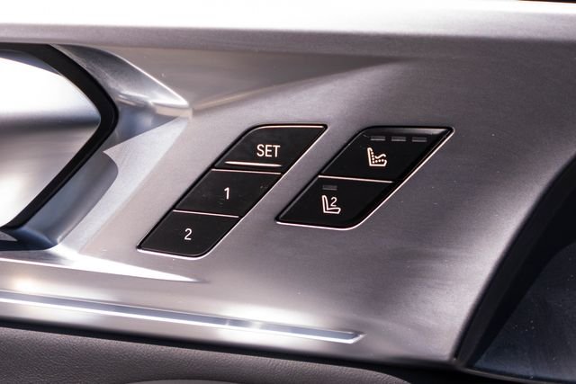 2023 BMW XM Base - Photo 28