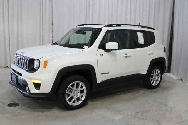 Used 2021 White Jeep Latitude image 26