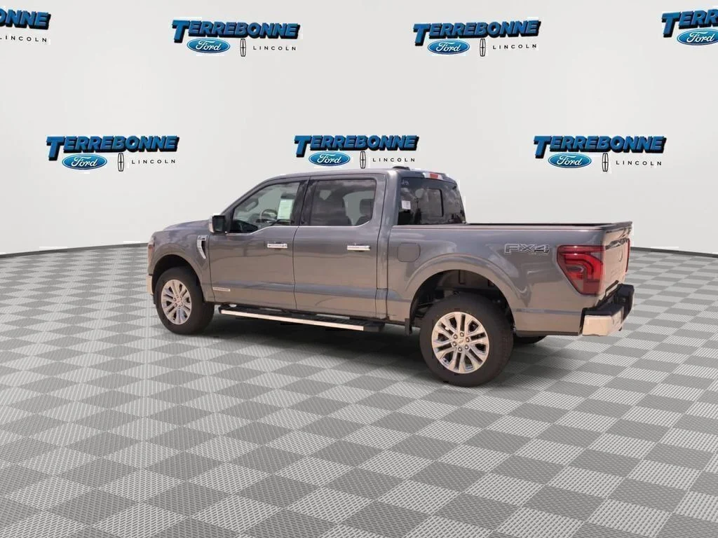 Used 2025 Gray Metallic Ford Lariat image 6