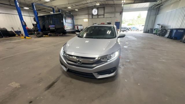 Used 2016 Silver Honda EX-T image 4