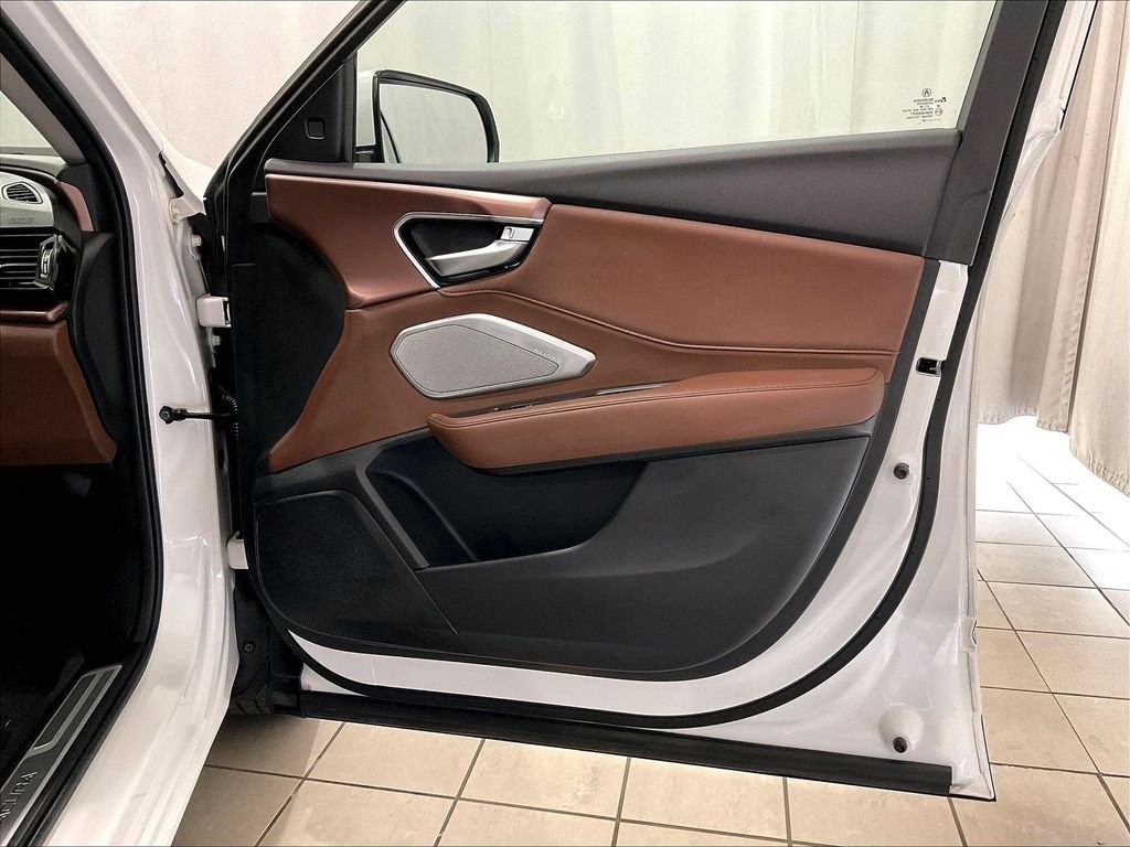 Used 2025 White Acura Technology Package image 12