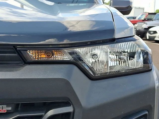 Used 2025 Sterling Gray Metallic Chevrolet Trail Boss image 9
