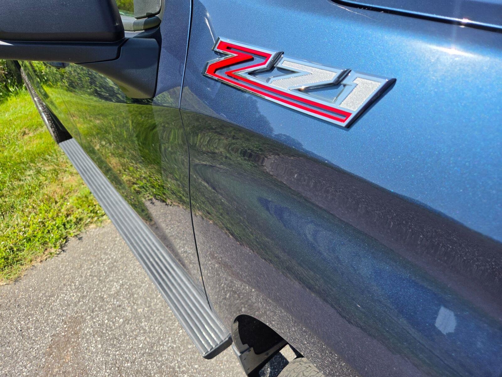 Used 2021 NORTHSKY BLUE METALLIC Chevrolet RST image 5
