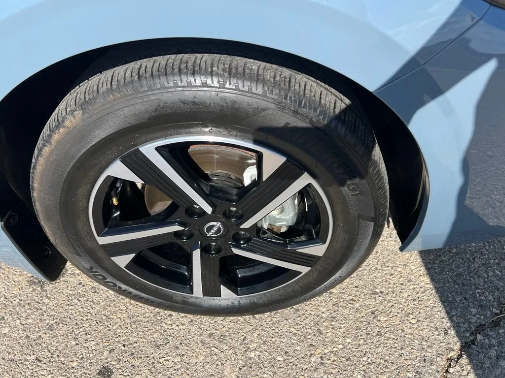 Used 2025  Nissan SV image 28