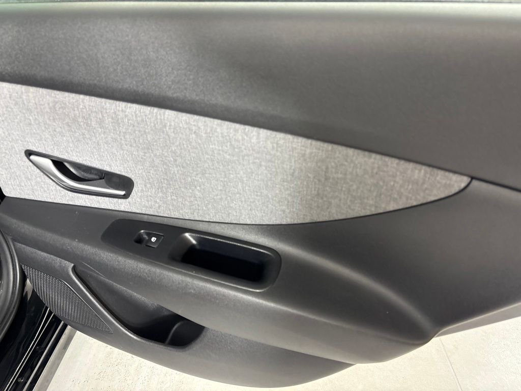 Used 2024 Black Hyundai Limited image 17
