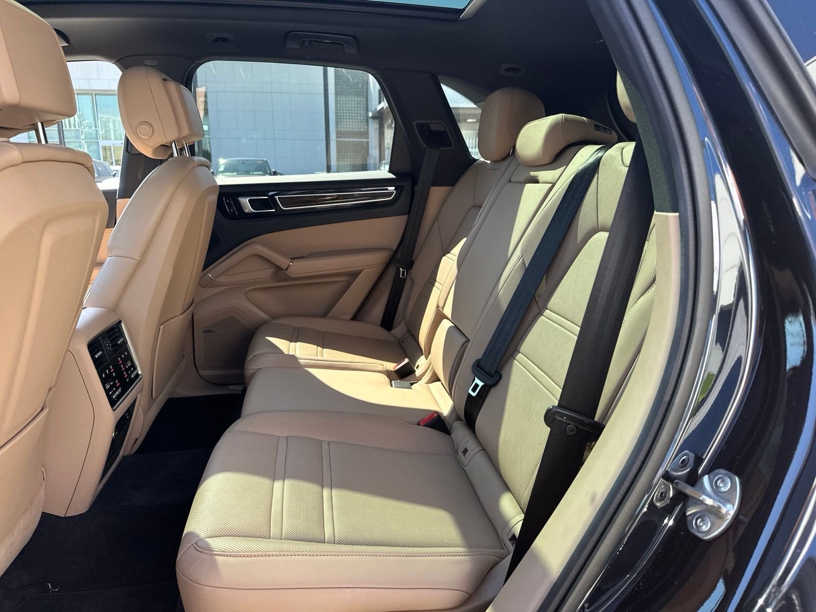 Used 2021 Moonlight Blue Metallic Porsche S image 24
