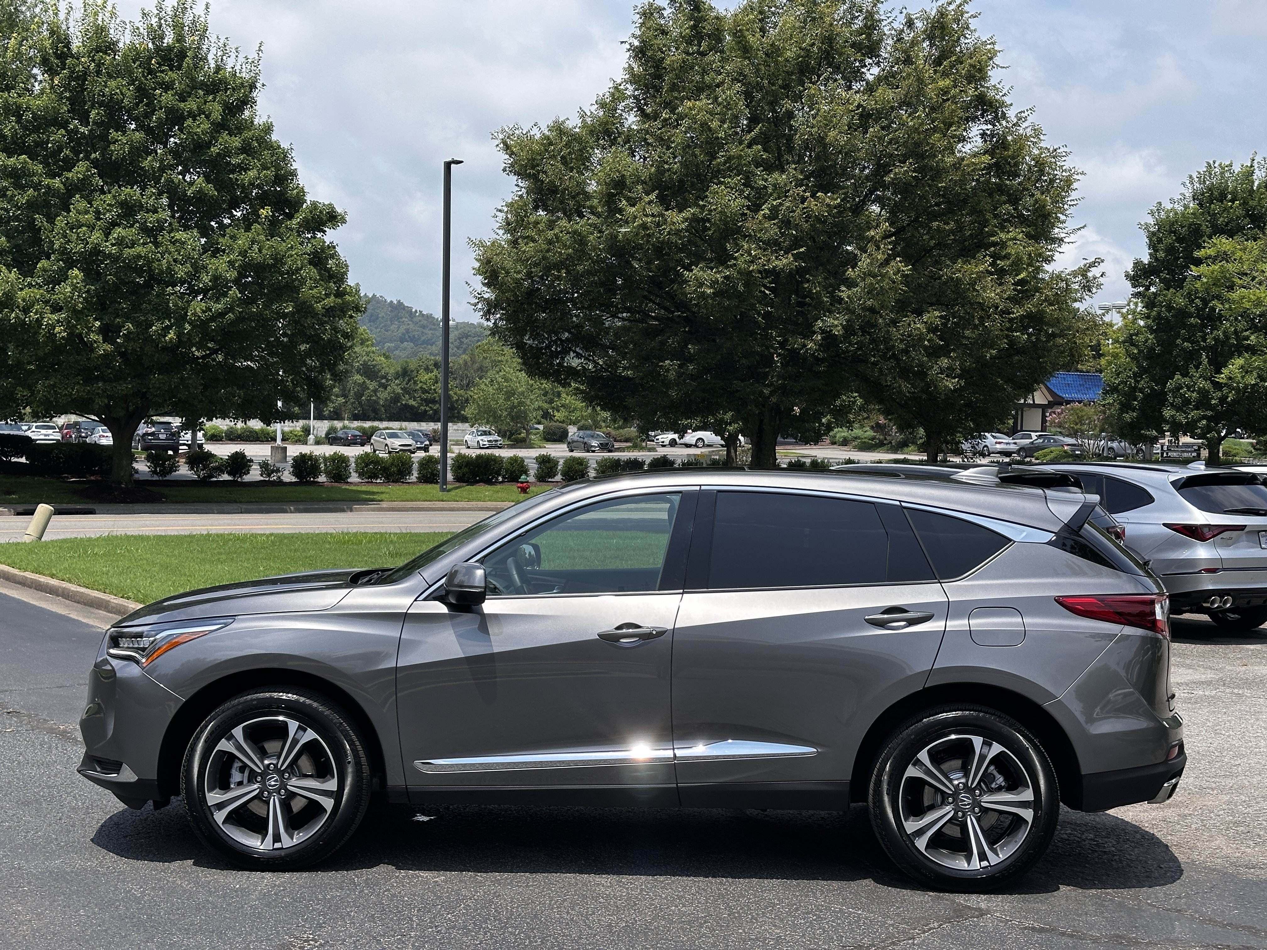 Used 2025 Liquid Carbon Metallic Acura SH-AWD TECH image 46