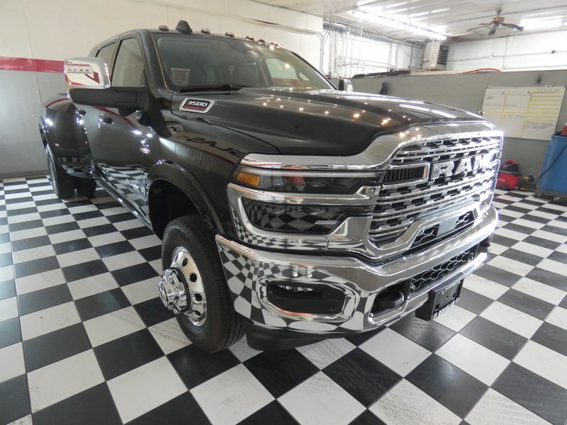 New 2026 Diamond Black Crystal Pearl-Coat Exterior Paint RAM Longhorn Mega Cab 6