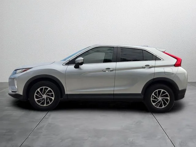 Used 2020 Silver Mitsubishi ES image 2