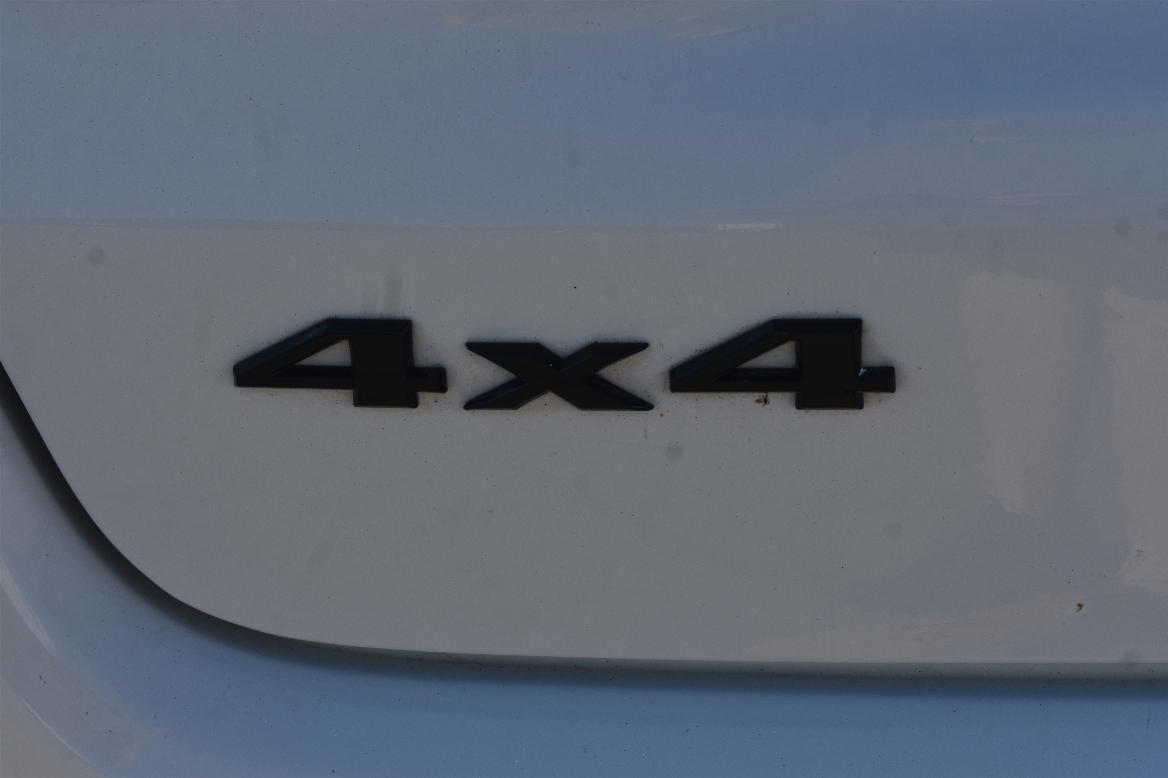 Used 2022 Bright White Clearcoat Jeep Altitude image 7