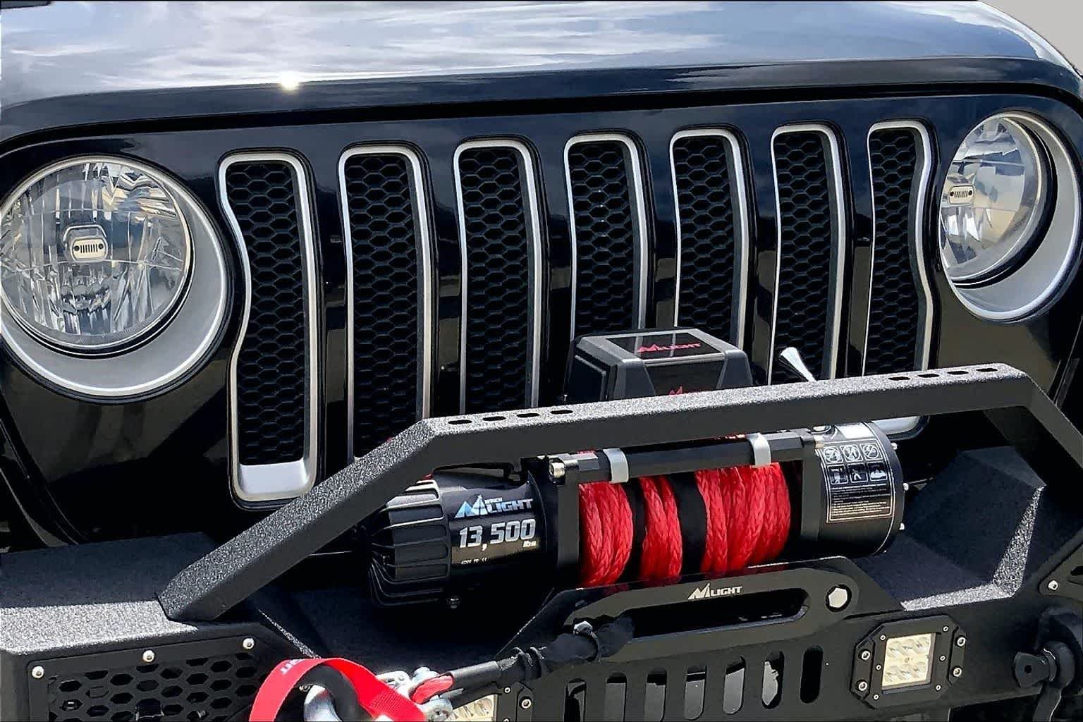 Used 2020 Black Clearcoat Jeep Sahara image 28