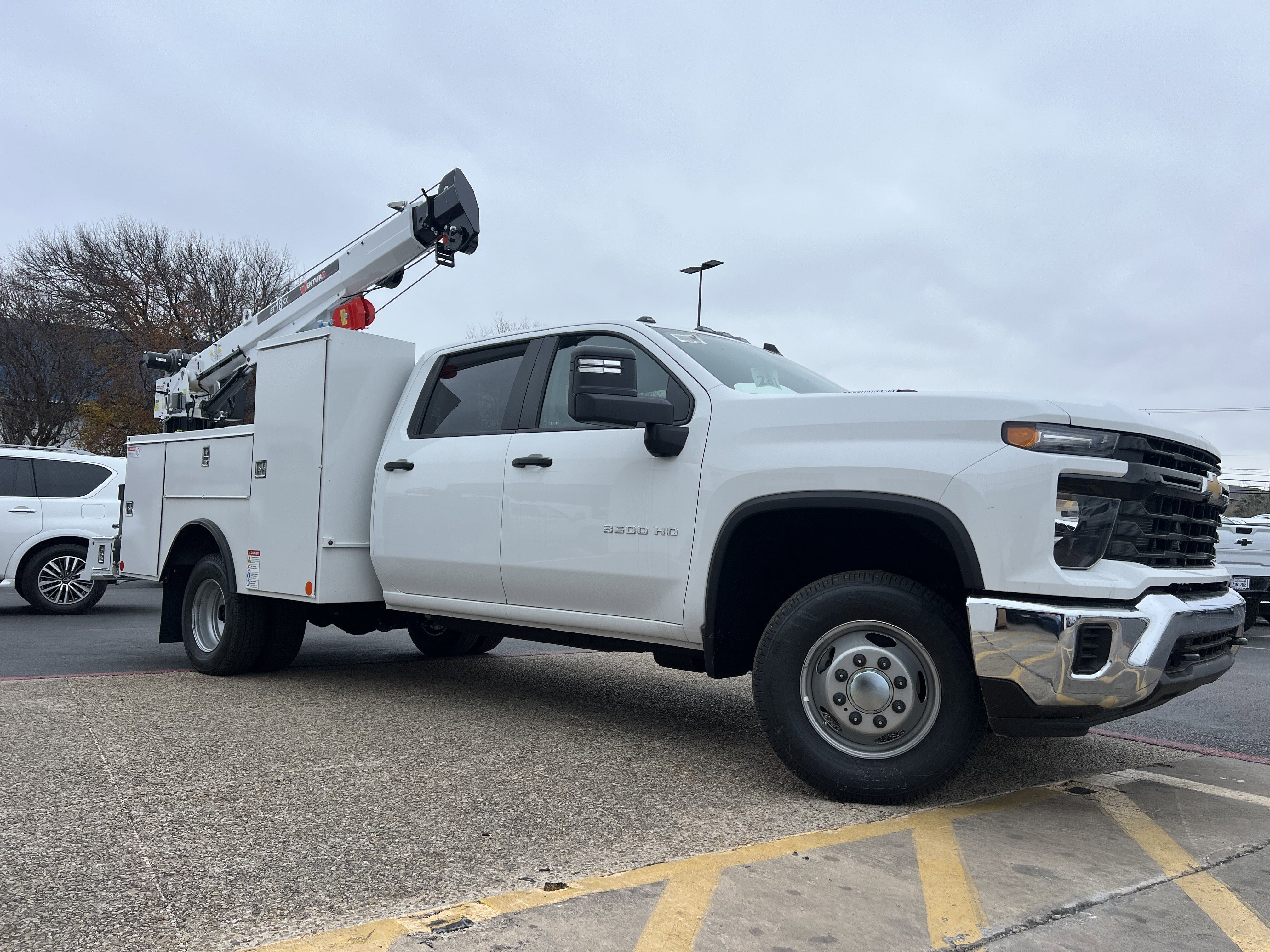 2025 Chevrolet Silverado 3500 HD Work Truck - Photo 9