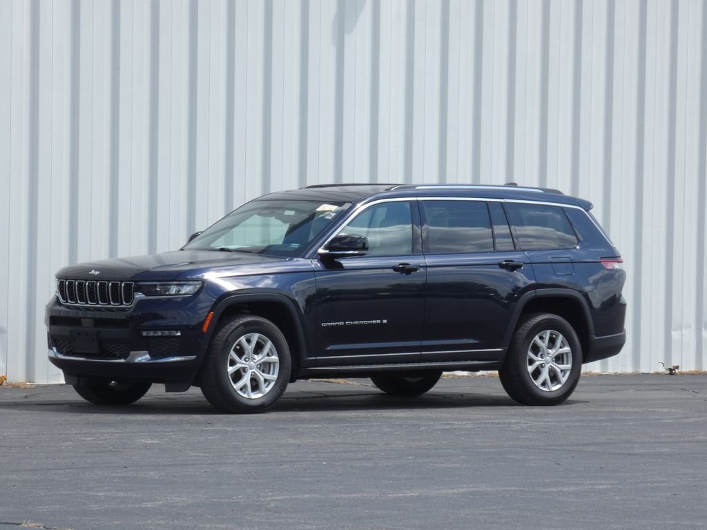 Used 2023 Black Jeep Limited image 43