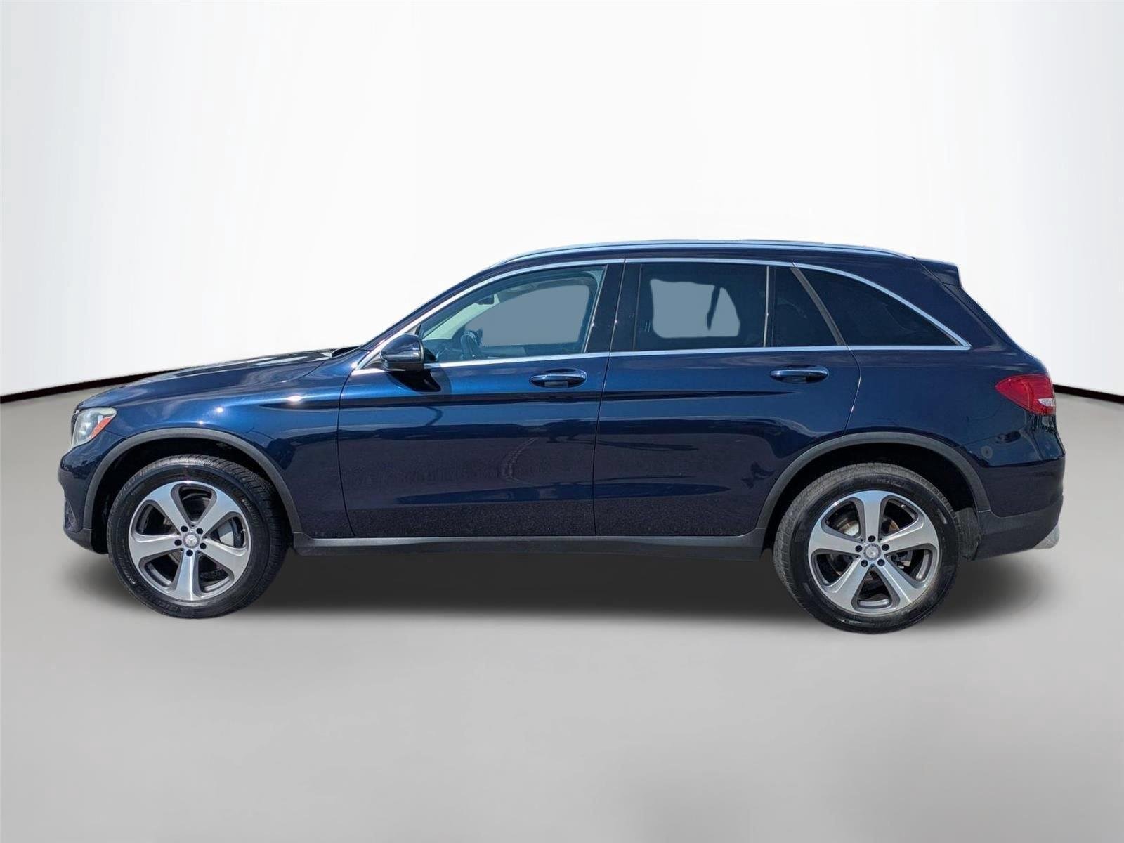 Used 2016 Lunar Blue Metallic Mercedes-Benz GLC 300 image 8