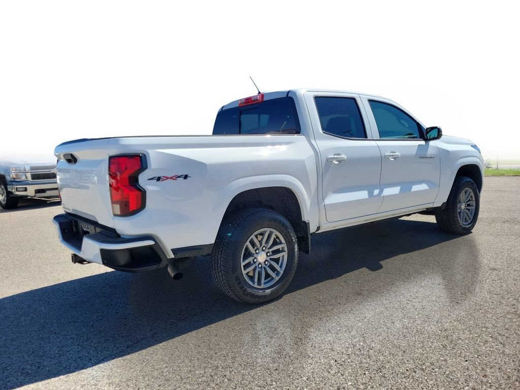 Used 2025 Summit White Chevrolet WT/LT image 4