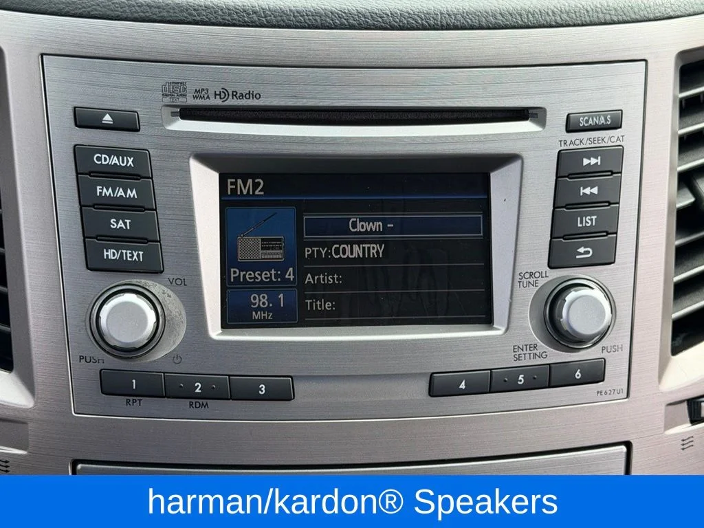 Used 2012 Silver Subaru 2.5i image 9