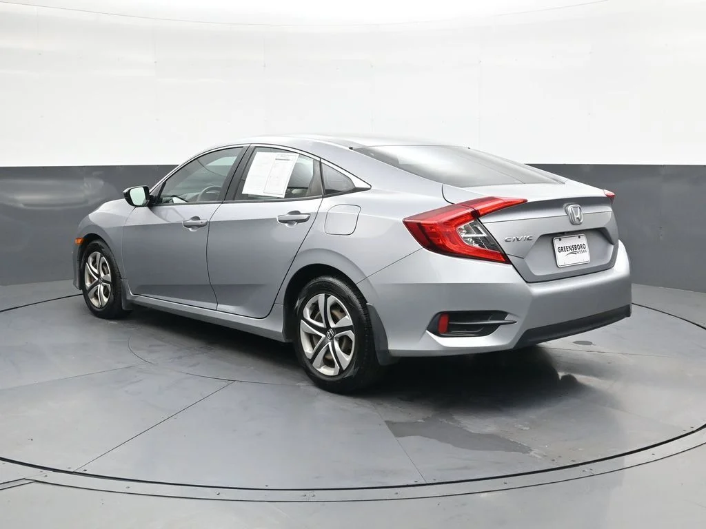 Used 2018  Honda LX image 7