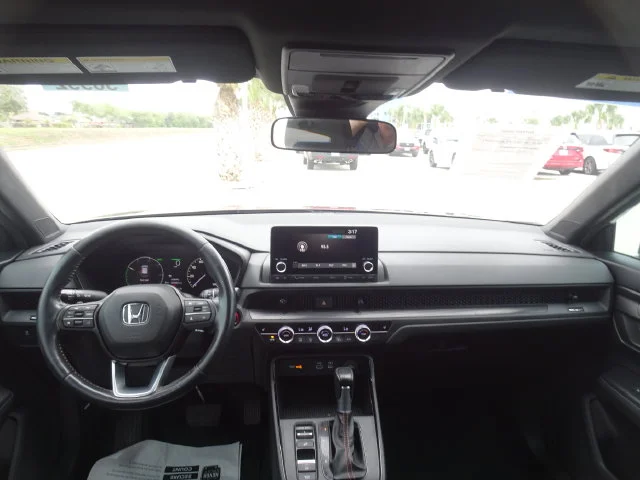 Used 2024  Honda Sport image 11