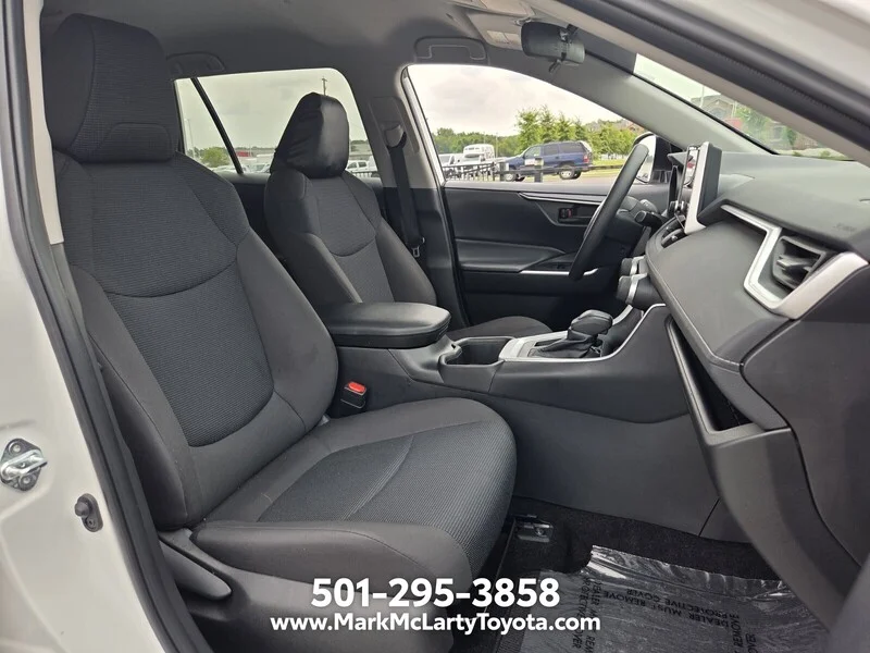 Used 2024 Ice TOYOTA LE FWD image 15