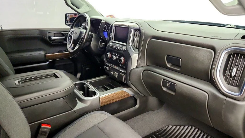 Used 2019 Black Chevrolet 4WD Double Cab 147