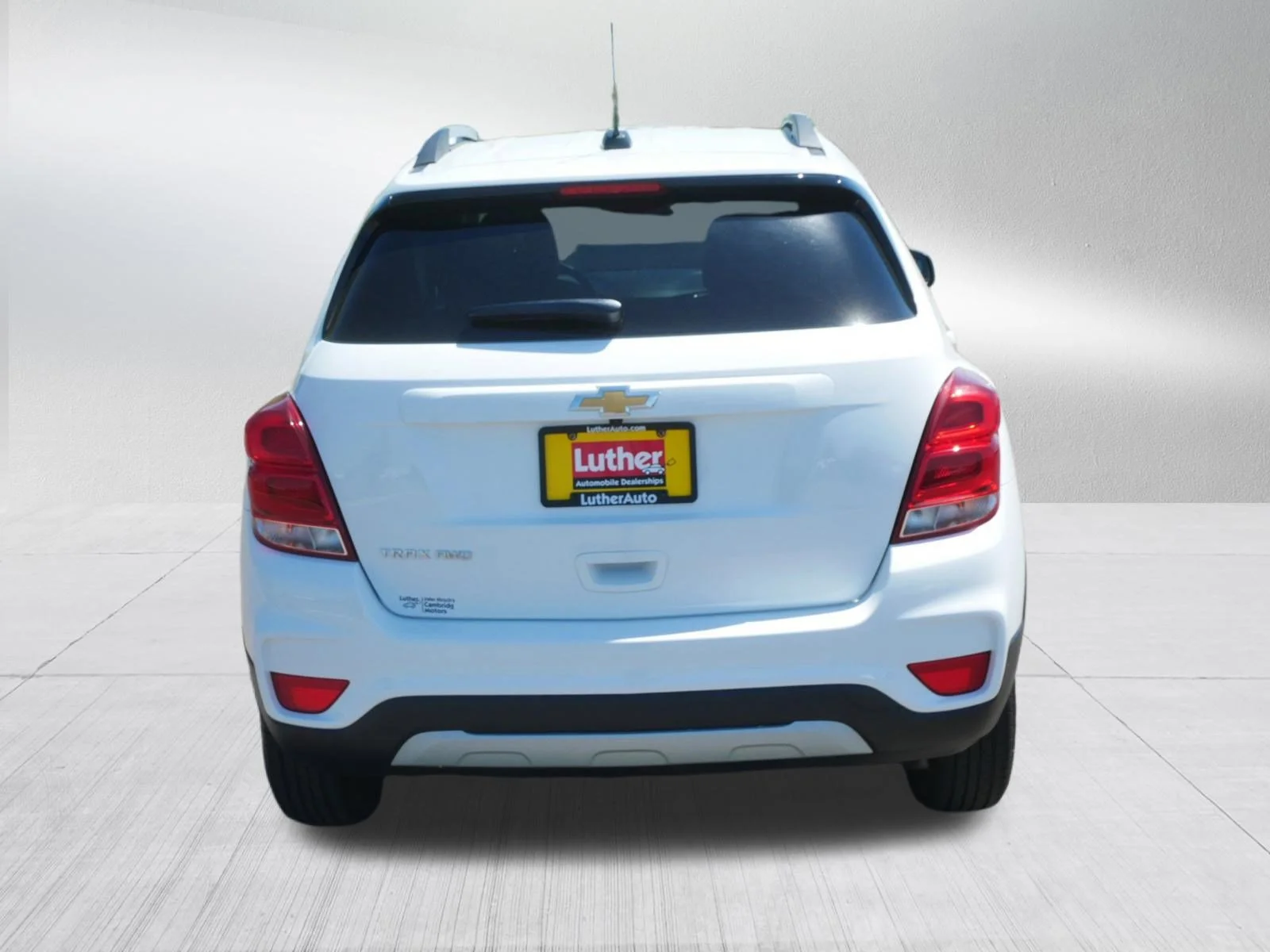 Used 2022 Summit White Chevrolet LT image 6