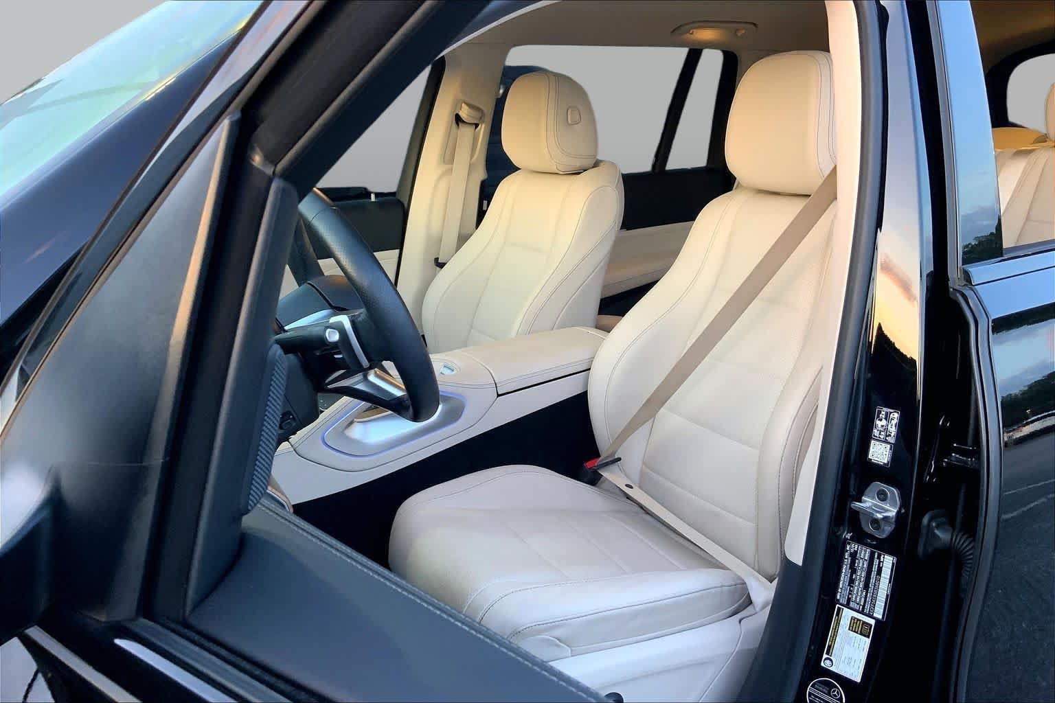 Used 2025 Twilight Blue Metallic Mercedes-Benz GLS 450 image 7