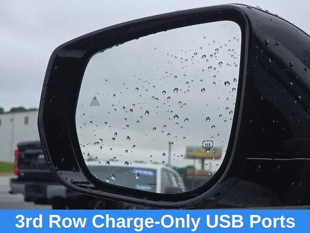 Used 2023 White Jeep Altitude image 24