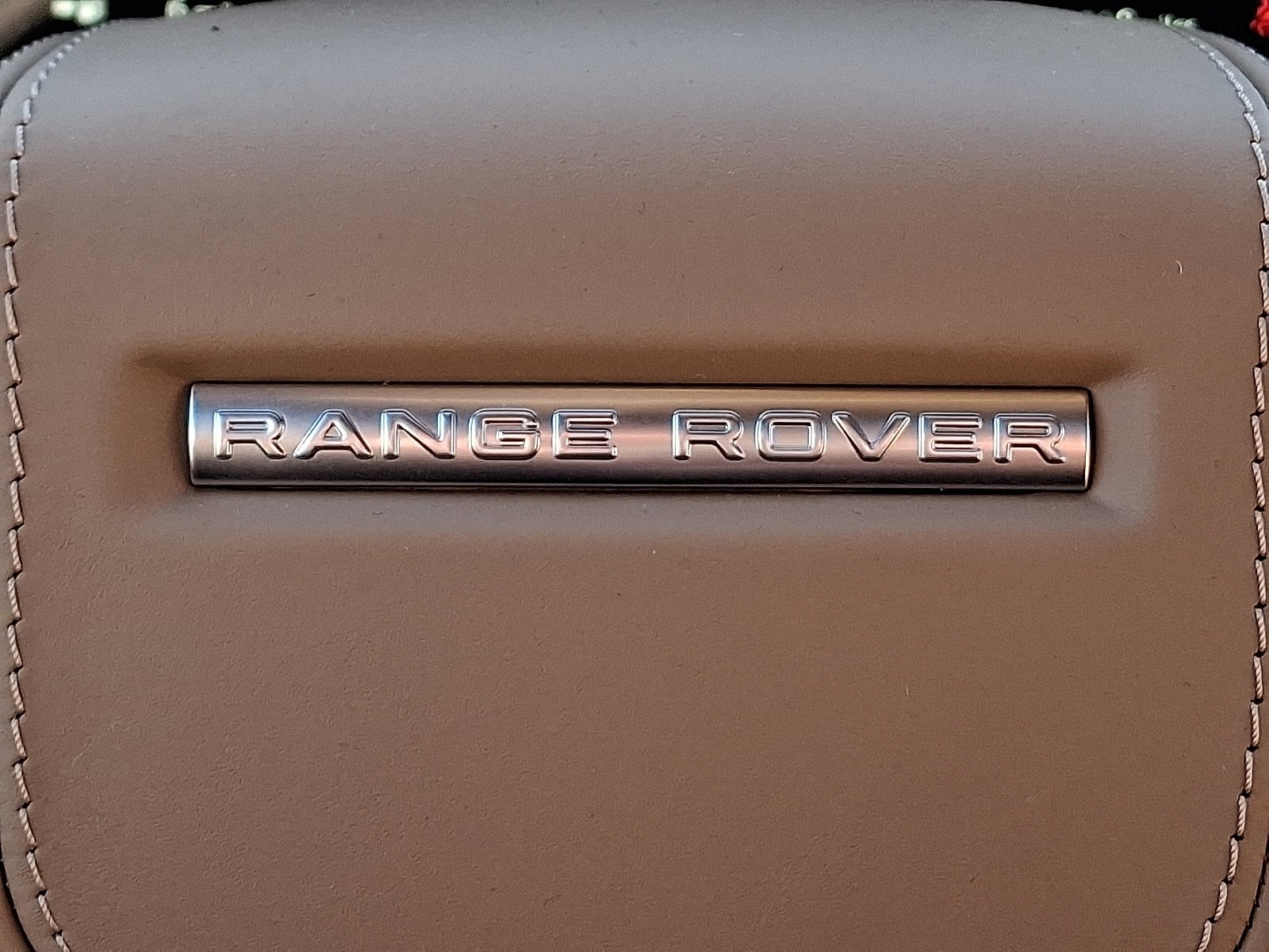 2026 Land Rover Range Rover SE - Photo 20