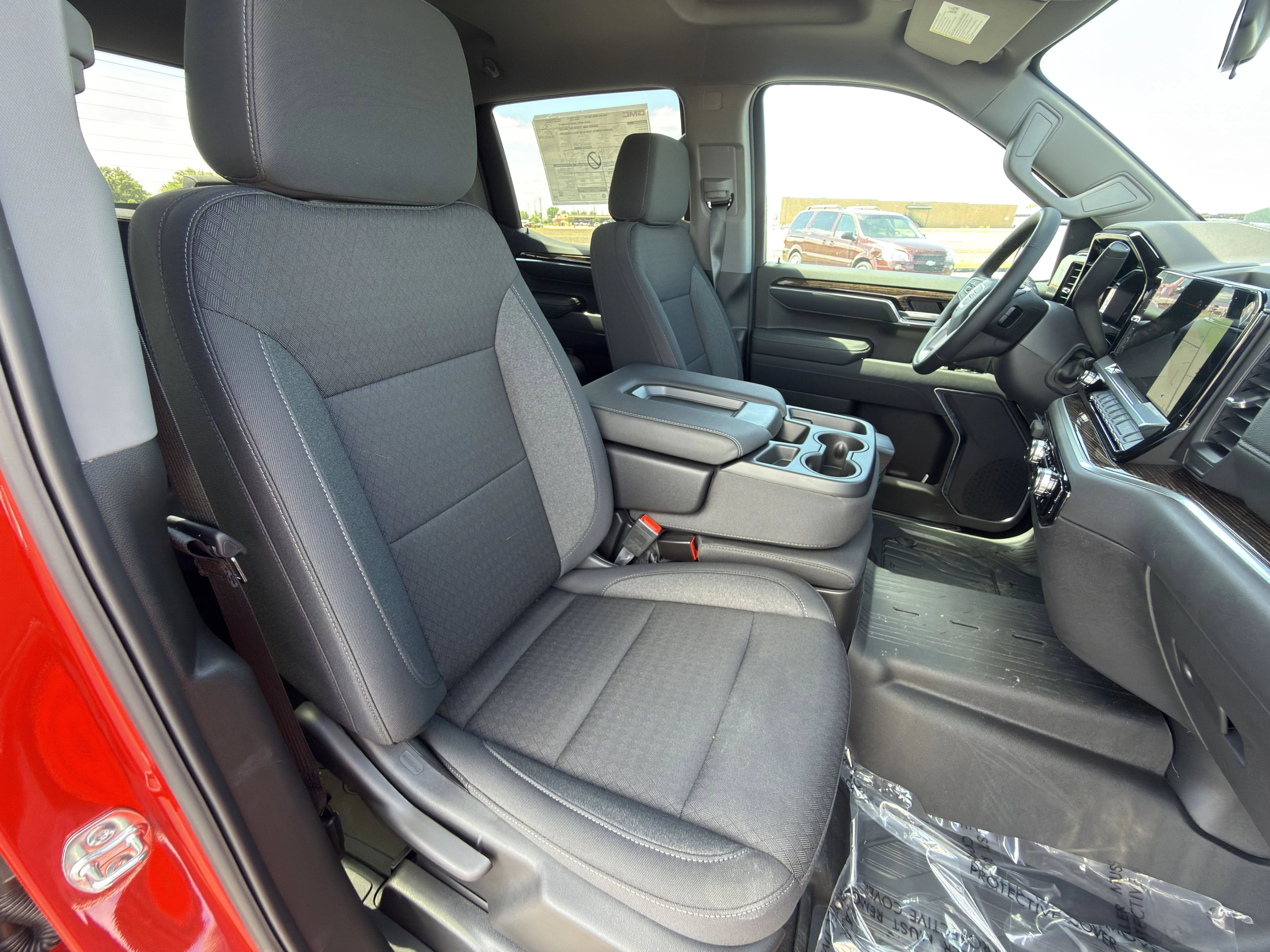 2026 GMC Sierra 1500 SLE - Photo 17