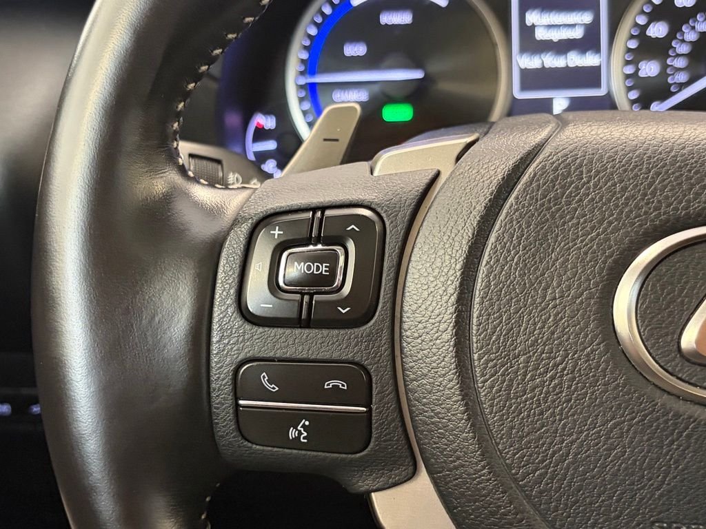 Used 2021 Silver Lexus 300h image 38