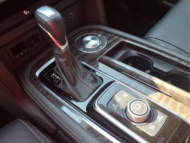 Used 2023 Black Nissan Platinum 2WD image 11