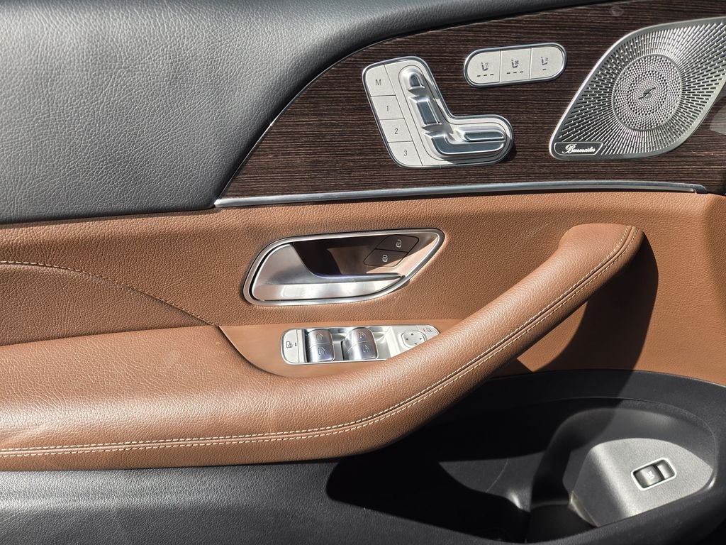 Certified Used 2024  Mercedes-Benz GLS 450 image 19