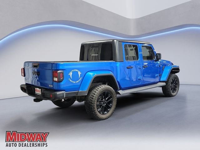Certified Used 2020 Blue Jeep Overland image 5