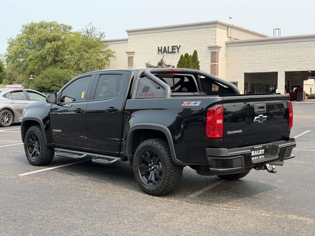 Used 2016 Black Chevrolet Z71 image 21