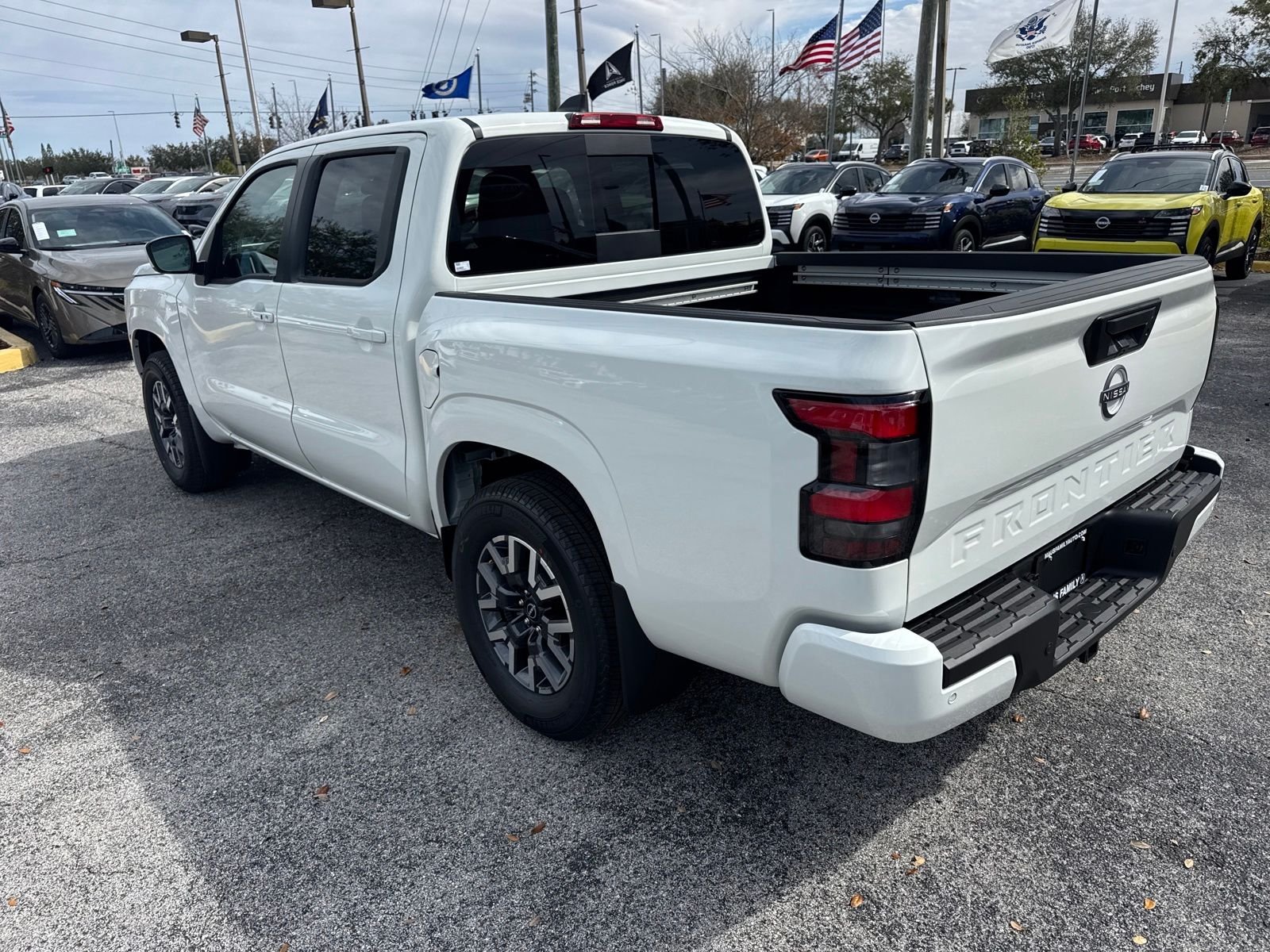 New 2026 Nissan Frontier SV 4D Crew Cab