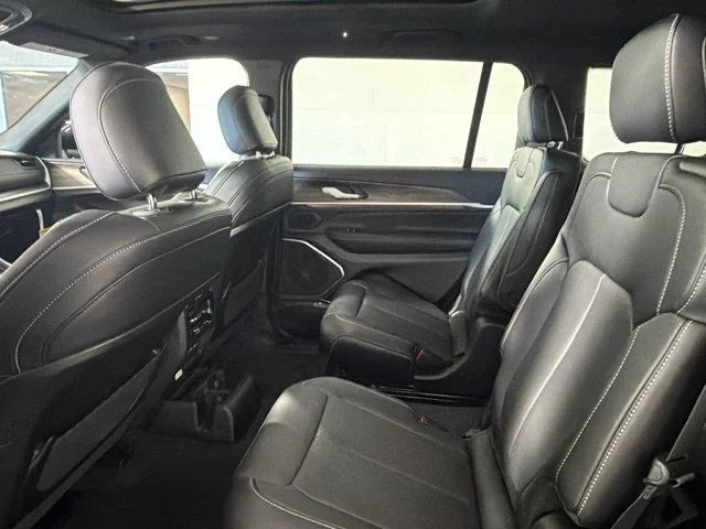 New 2027 Gray Jeep Limited Reserve image 29