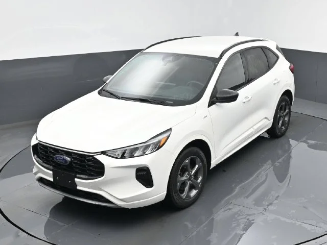 Used 2023 White Metallic Ford ST-Line image 22