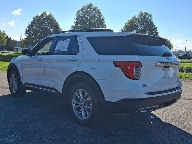Used 2023 White Ford XLT image 4