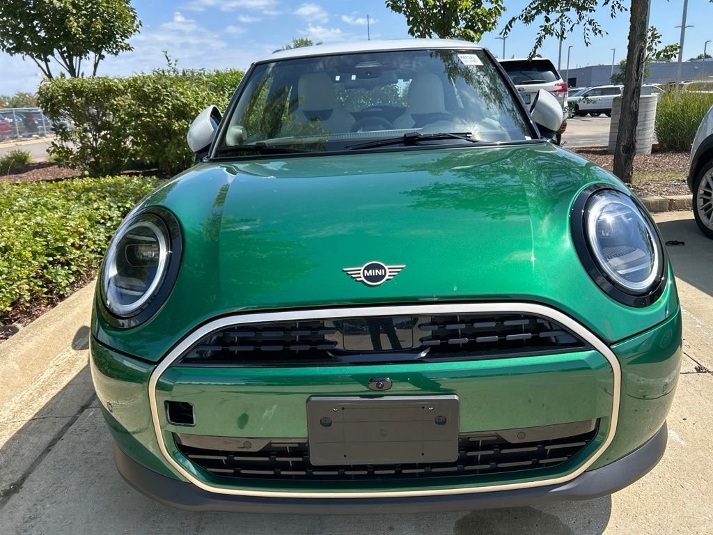 Certified Used 2026 British Racing Green MINI Iconic image 2