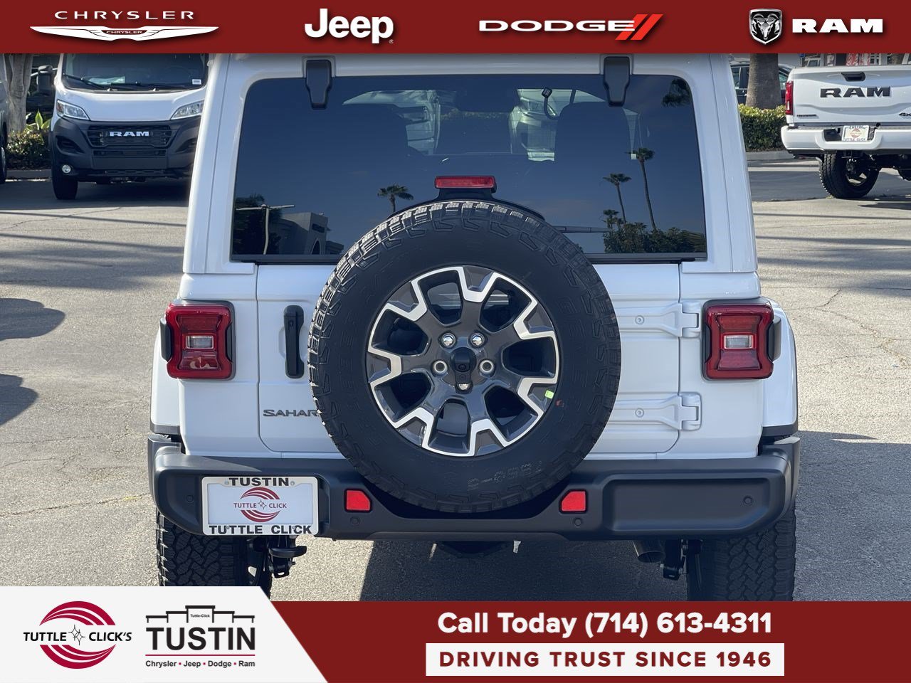 New 2026 Bright White Clear-Coat Exterior Paint Jeep Sahara image 5