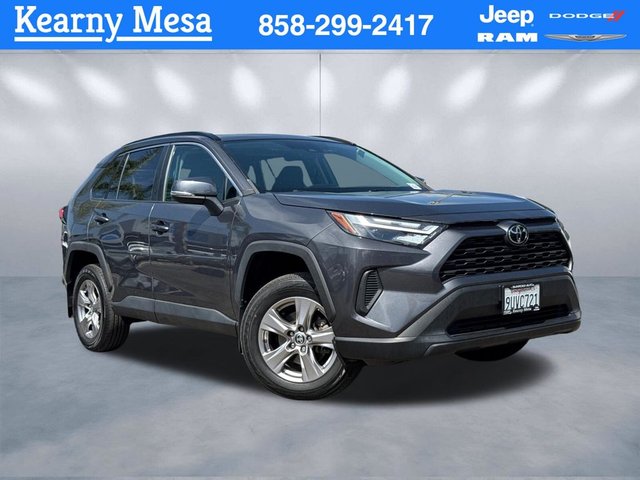2022 Toyota RAV4 XLE